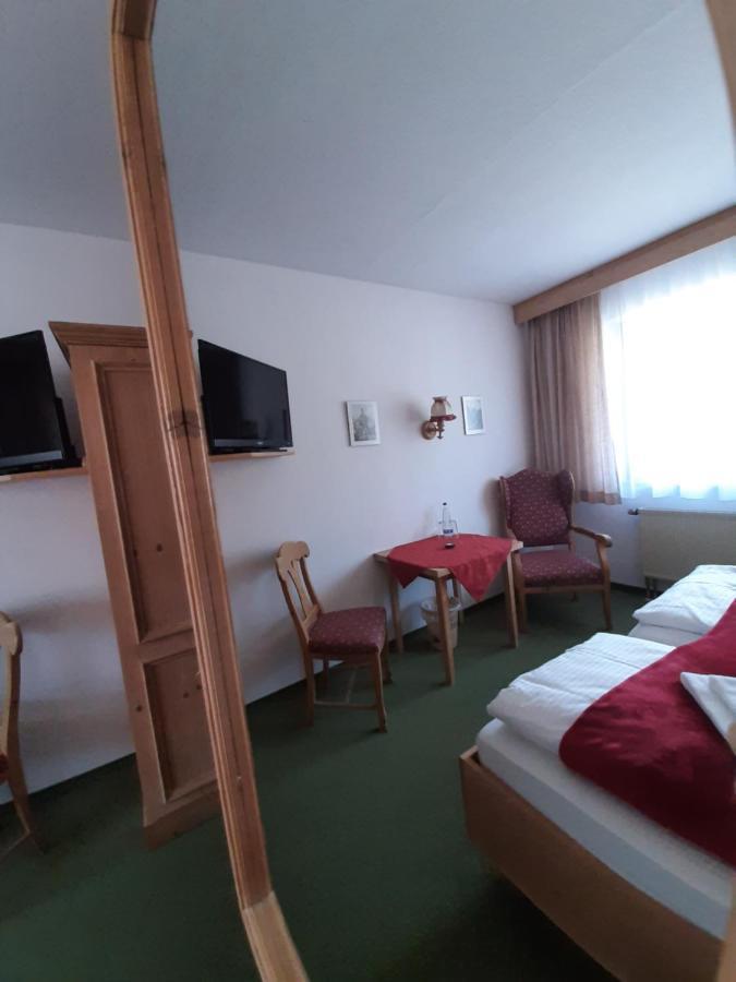 Hotel Landgasthof Frankenstern غوسوينستين المظهر الخارجي الصورة
